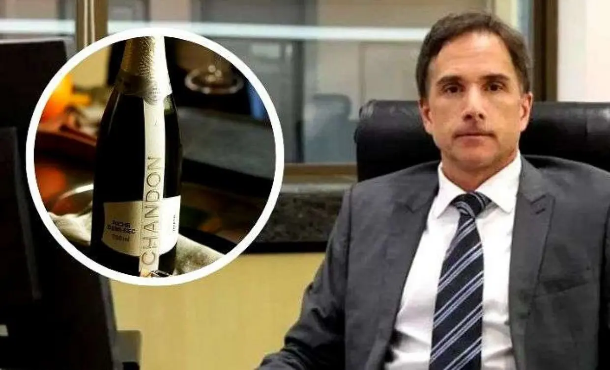 Máscara Cai: Juiz crítico da Lava Jato é investigado por furto de luxo no TRF-4