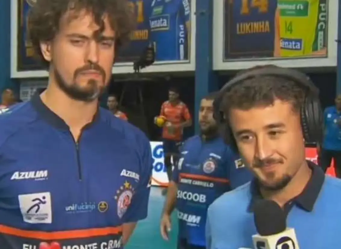 Imprevisto ao Vivo: Jornalista Rodrigo Castro, da SporTV, é Atingido por Bolada em Campinas