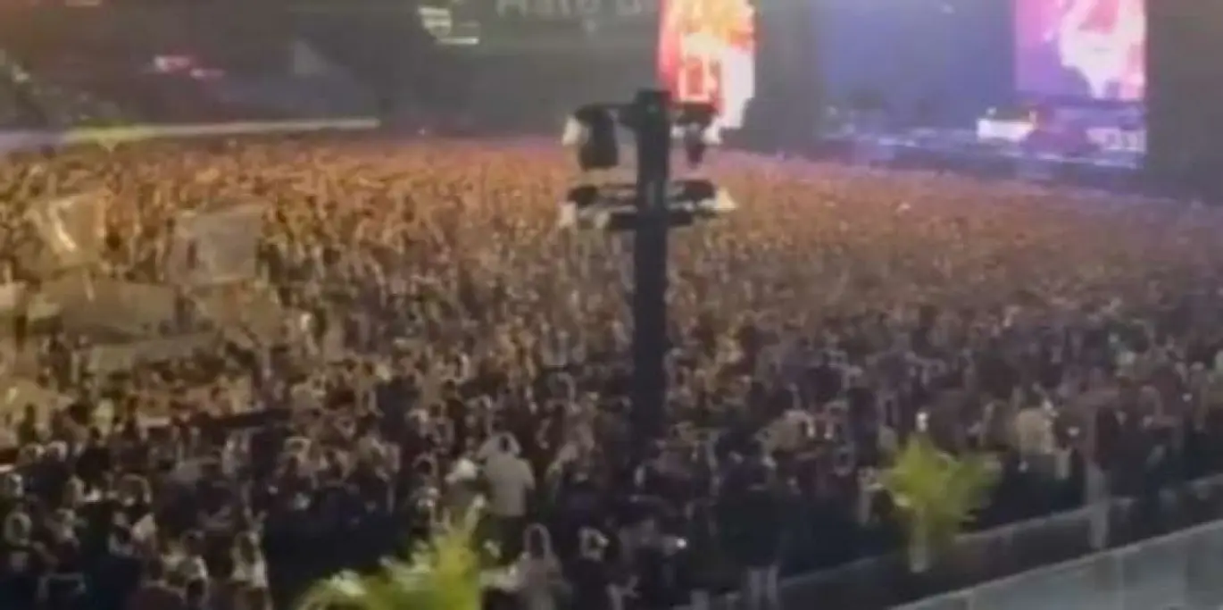 Cuiabá: Show do Guns N’ Roses Vira Palco de Protestos contra Lula