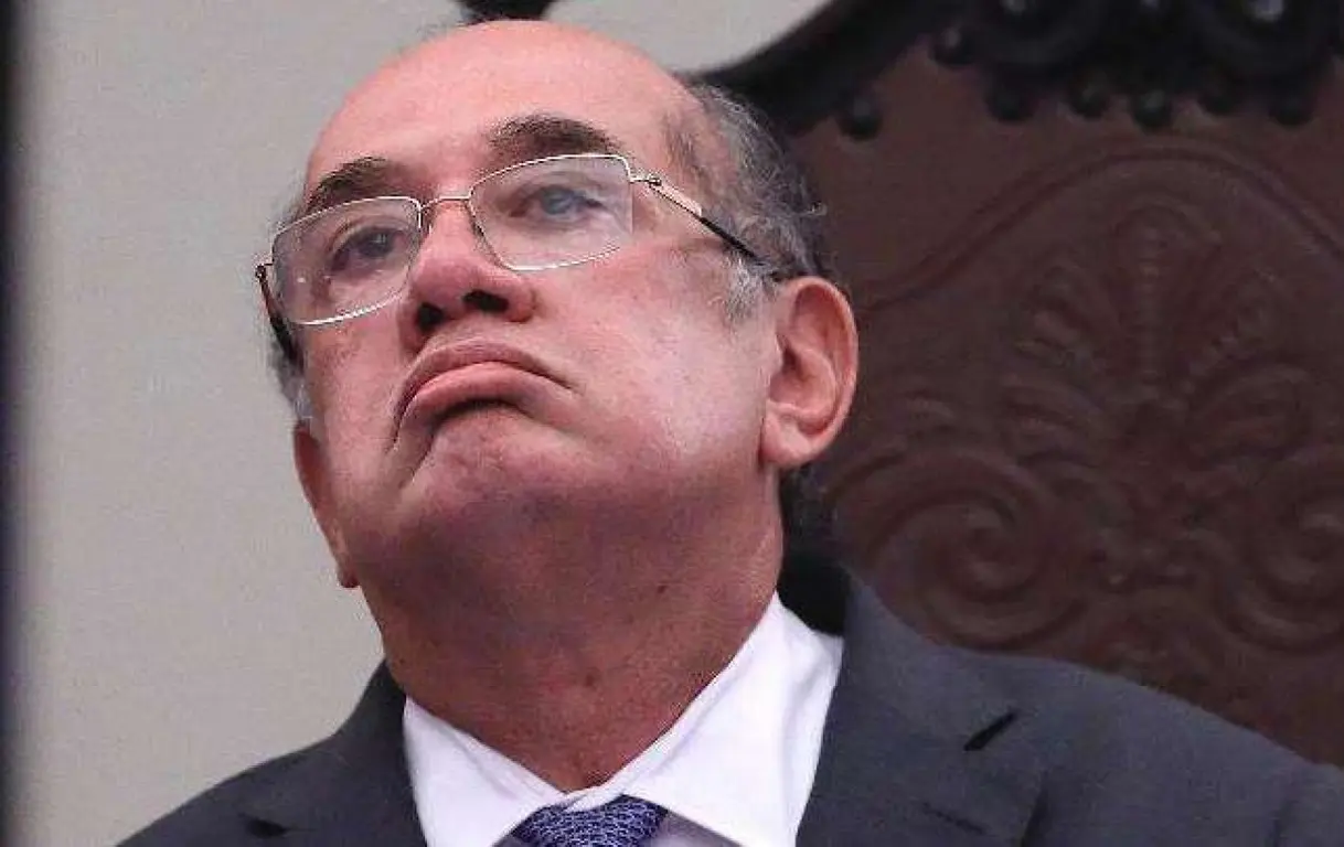 Acusado pelo 8 de Janeiro Interrompe Gilmar Mendes em Buenos Aires e se Declara ‘Refugiado Político’