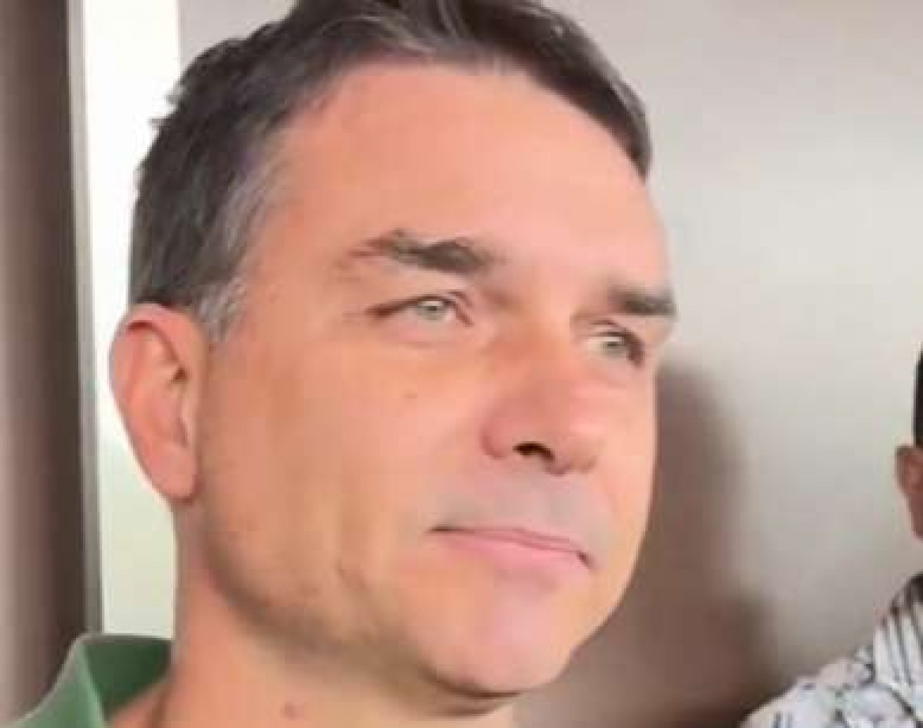 URGENTE: Flávio solta frase inesperada e deixa jornalistas em “parafuso” (veja o vídeo)