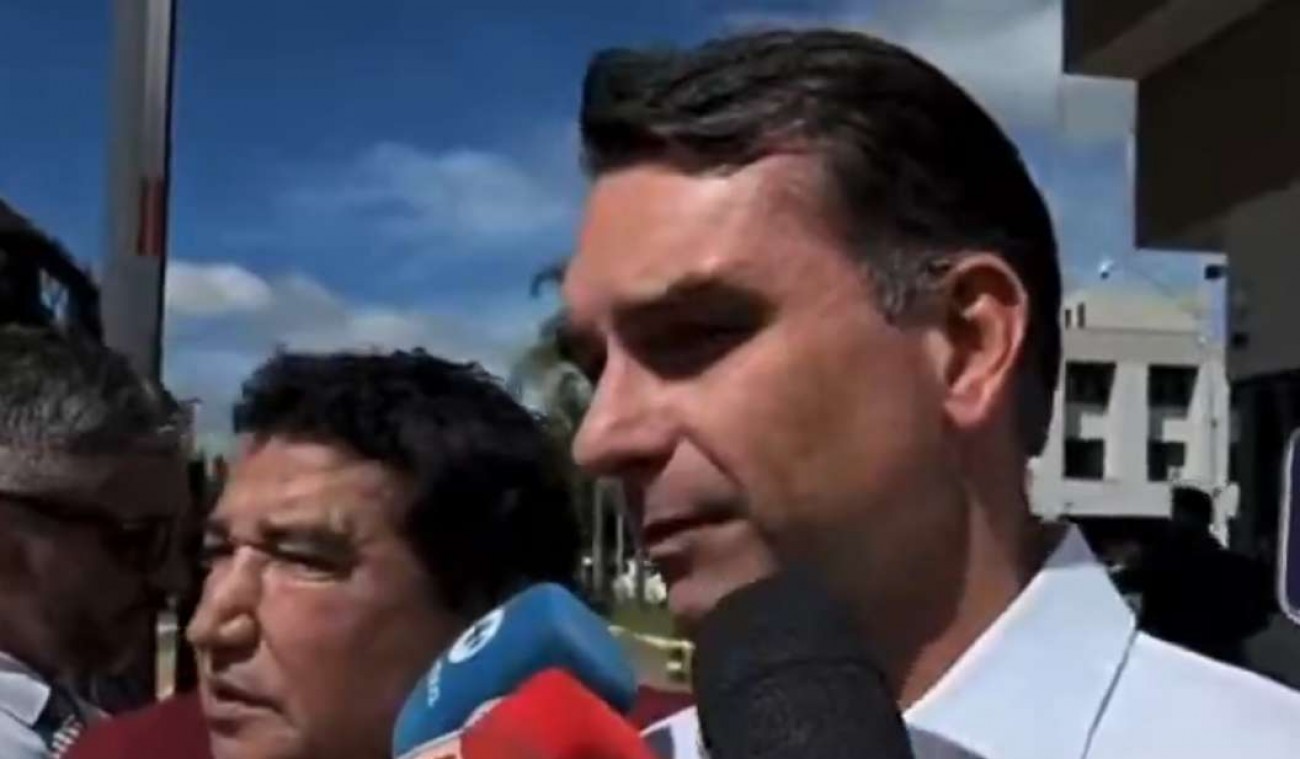 Urgente: pesquisa mostra salto inesperado de Flávio Bolsonaro que pode mudar a disputa