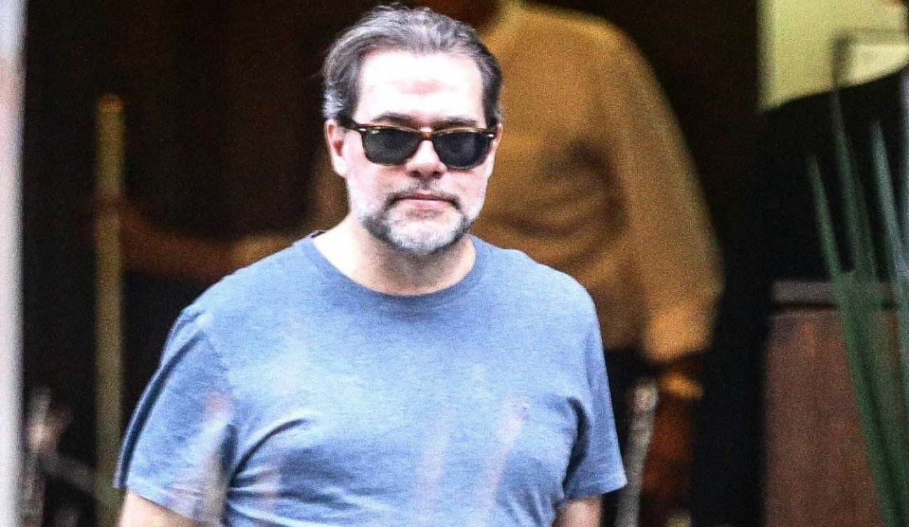 Dias Toffoli grava reunião de ministros e fica com a mão na jogada