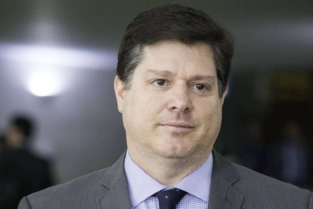 PT se torna piada nas mãos de Baleia Rossi, presidente do MDB