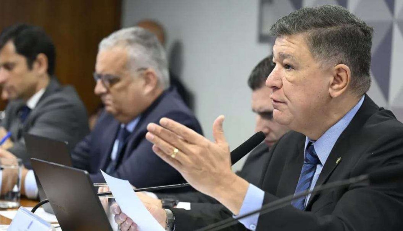 Alcolumbre descumpre decisão judicial e presidente da CPMI prorroga os trabalhos do colegiado