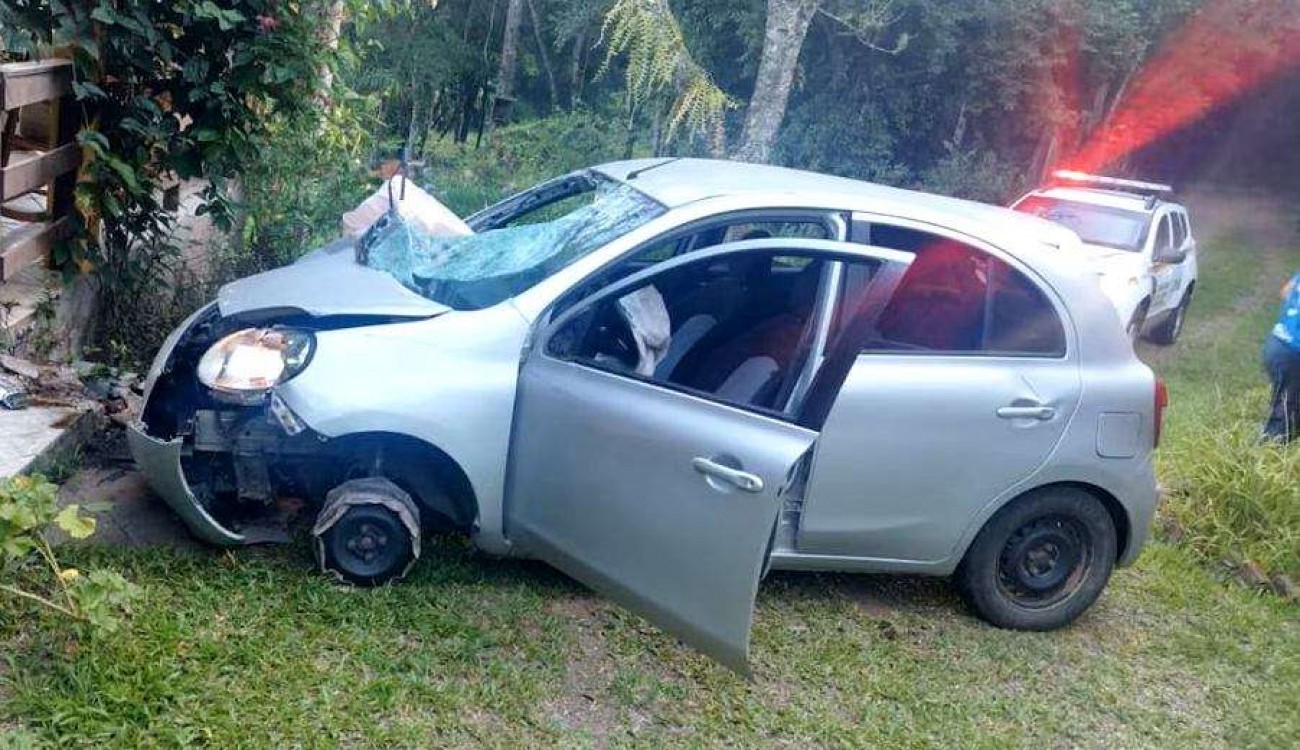 Médico em surto psicótico atropela 6 pessoas e tenta matar o próprio irmão sem motivo algum