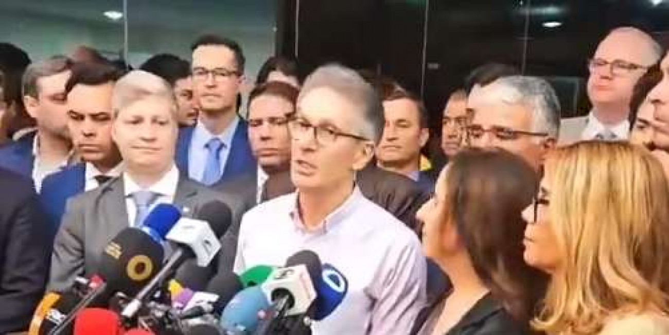 Deltan Dallagnol e Romeu Zema protocolam pedido de impeachment de Alexandre de Moraes no Congresso. Veja o vídeo!