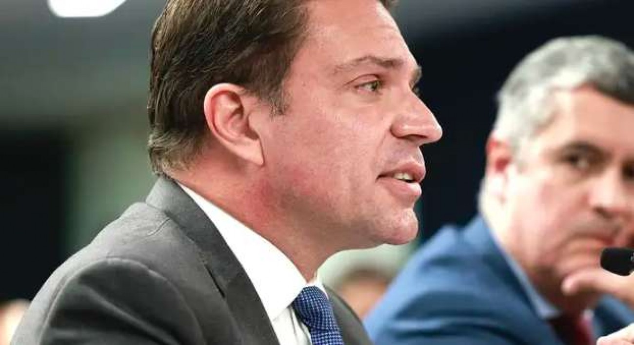 Jornalista esclarece: Ramagem não foi preso, mas detido por questão imigratória nos EUA