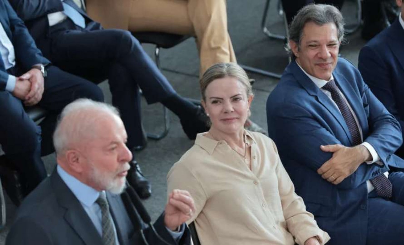 CCJ aprova prazo de 10 dias para Mesa do Senado deliberar sobre pedidos de informação a ministros de Lula