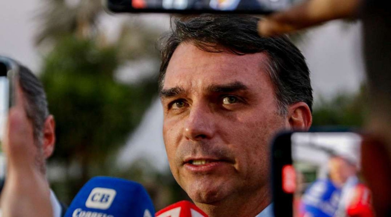 Indicação de novo ministro do STF pode ficar para Flávio Bolsonaro decidir