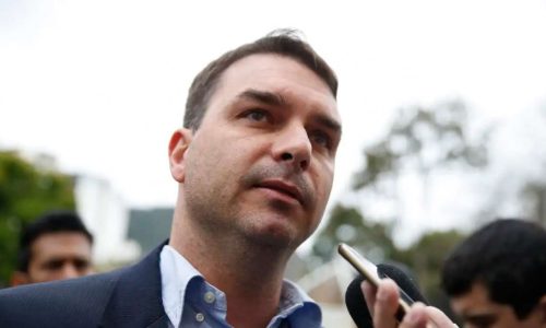 André Marinho rompe distância e declara apoio a Flávio Bolsonaro contra Lula