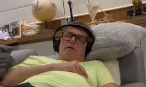 Cancelamento de entrevista revela que Bolsonaro vive sob condições desumanas que beiram tortura psicológica