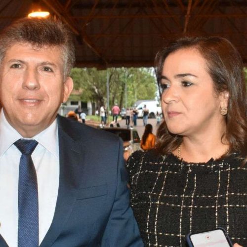 Prefeita, esposa do “Janjo”, manda agredir manifestantes, inclusive uma idosa de 61 anos