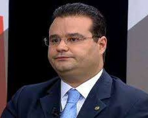 Candidato do PT a governador negocia desistência em troca de vaga de desembargador no TJ