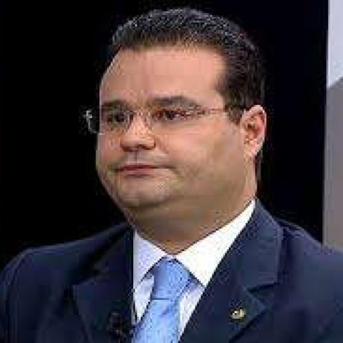 Candidato do PT a governador negocia desistência em troca de vaga de desembargador no TJ