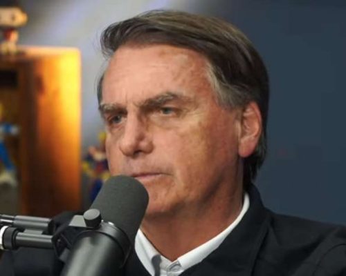 Surgem detalhes da rotina de Bolsonaro na prisão e o livro que está lendo é revelado