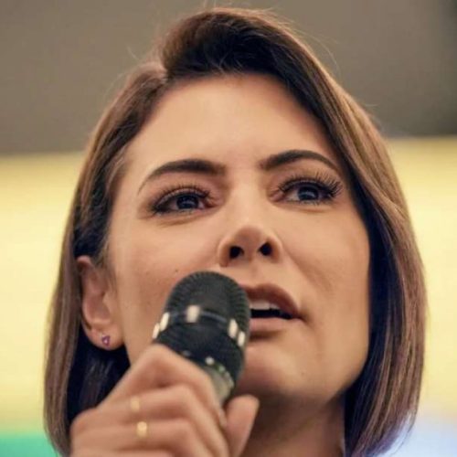 Michelle Bolsonaro desmente Eduardo e frustra ofensiva de Moraes contra ex-presidente