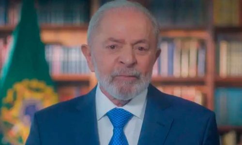 PL aciona TSE para barrar Lula de usar rede nacional para atacar Flávio Bolsonaro