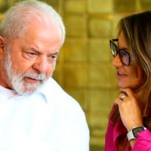 Nikolas Ferreira destrói Janja após acusações infundadas e jornalista questiona Lula: ‘Se não protege nem a mulher dele, a culpa é do Nikolas?’