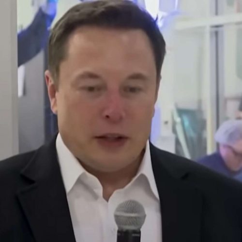 Elon Musk sofre multa quase ‘impagável’ ao X e promete forte resposta