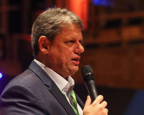 Tarcísio sobe o tom em defesa da prisão perpétua