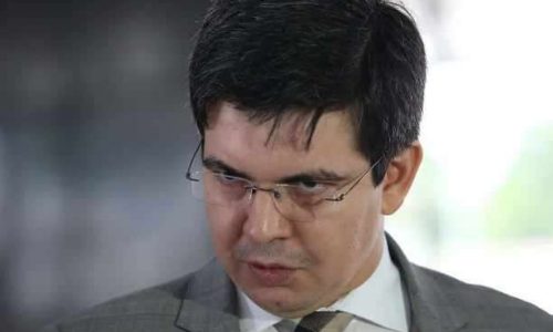 Randolfe perde força e caminha para ser expurgado do Senado em outubro