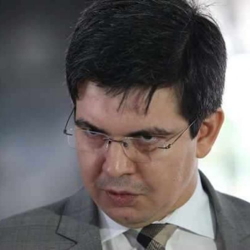 Randolfe perde força e caminha para ser expurgado do Senado em outubro