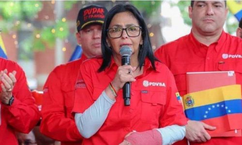 Delcy Rodríguez admite que o regime saqueou a Venezuela por décadas, reduzindo-a a escombros (Veja o vídeo)