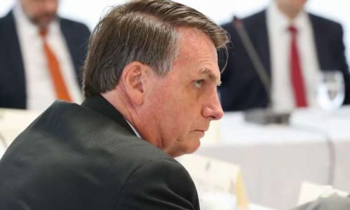 Carlos Bolsonaro alerta sobre o clima político que envolve Jair