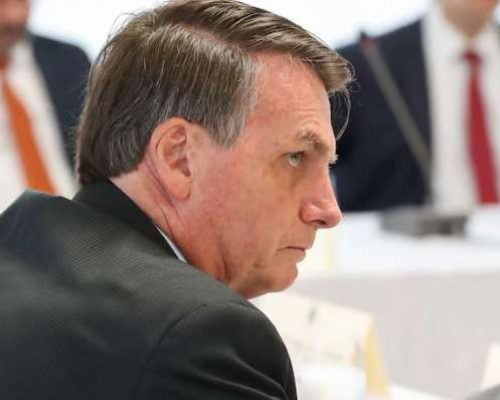 Carlos Bolsonaro alerta sobre o clima político que envolve Jair