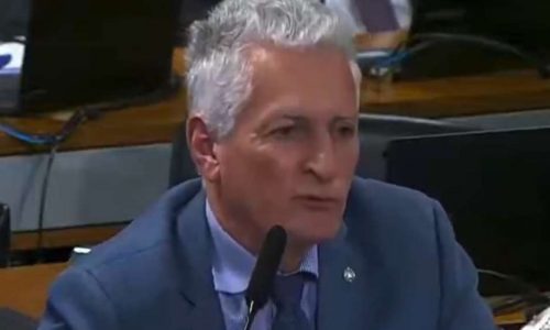 Deputado petista confessa agressão contra colega durante tumulto na CPMI do INSS (veja o vídeo!)