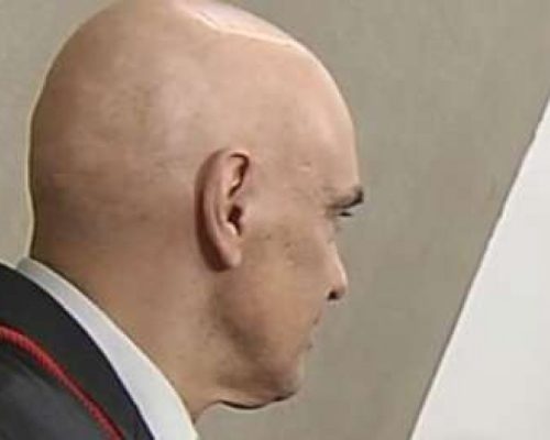 Moraes mantém prisão de condenado por 8/1 com câncer terminal que aguarda transplante de medula