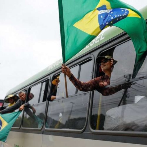 Três empresários de SC condenados a 14 anos por ajudar a pagar ônibus para Brasília — sem terem participado dos atos de 8 de janeiro