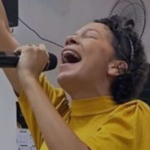 Morre jovem cantora gospel