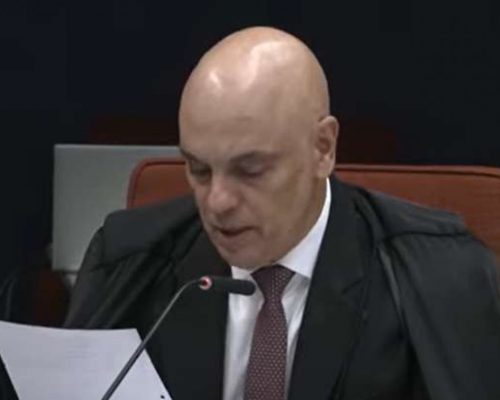 Moraes nega visita a Bolsonaro e oferece desculpa esfarrapada