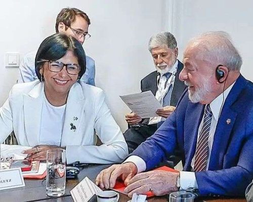 Mesmo com Maduro preso, grupo chavista persiste