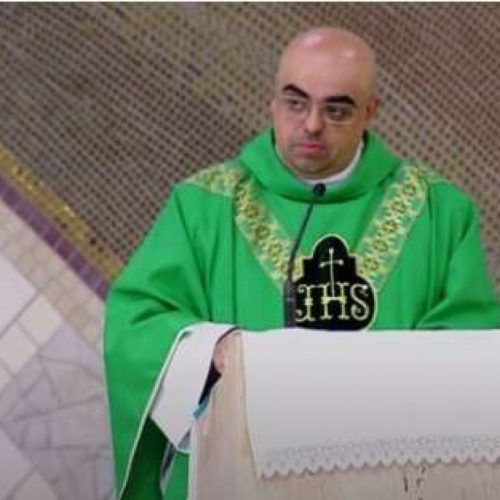 Padre é sequestrado após atendimento a doente em hospital e fica refém por mais de duas horas em matagal