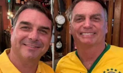 Flávio Bolsonaro vira o jogo e aparece à frente de Lula pela primeira vez em pesquisa. Veja o vídeo!