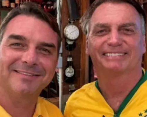 Flávio Bolsonaro vira o jogo e aparece à frente de Lula pela primeira vez em pesquisa. Veja o vídeo!