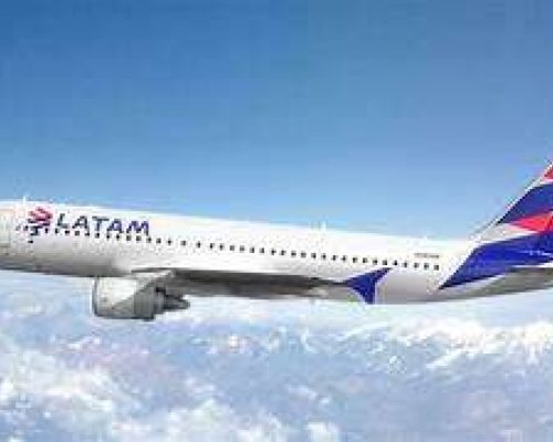 Powerbank explode a bordo de voo da Latam e obriga pouso de emergência