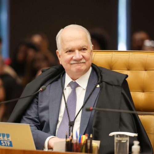 Fachin ignora falhas de ministros e atribui a impopularidade do STF a explicação inimaginável