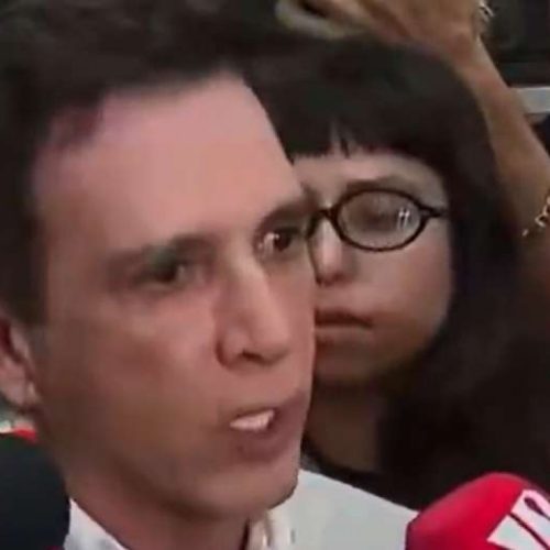 MÉDICO CONFIRMA TRAUMATISMO CRÂNIO DE BOLSONARO