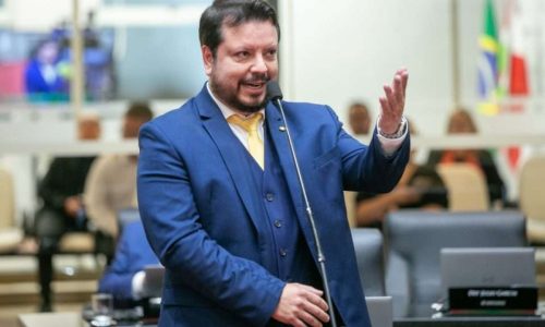 Lei de Santa Catarina elimina cotas raciais e identitárias, privilegia cotas sociais: “A partir de agora, cota é para quem realmente precisa” (Veja o vídeo)