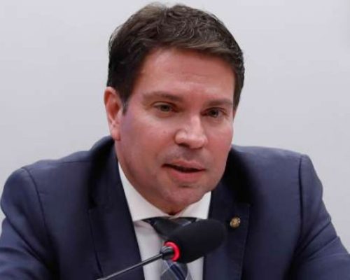 Juíza Ludmila Lins Grilo desmonta narrativa esquerdista sobre suposta prisão de Ramagem