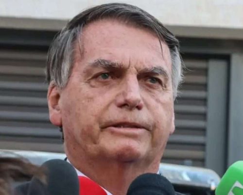 Bolsonaro Concederá Entrevista Ao Vivo Daqui a Pouco