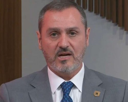 Servidor americano “alvo” de Andrei Rodrigues deixa o Brasil após cassação de credenciais