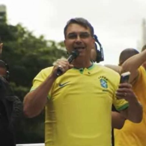 Nova pesquisa mostra Flávio Bolsonaro liderando Lula em cenário de segundo turno no Rio Grande do Sul