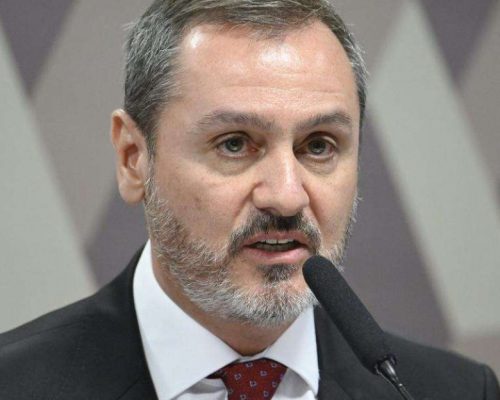 Andrei Rodrigues busca audiência com André Mendonça após ser excluído dos detalhes do inquérito do Banco Master