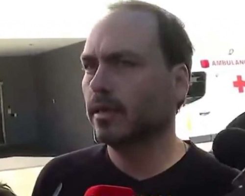 Bolsonaro Internado: Carlos Vai ao Hospital Para ‘Olhar Pra Ele’ – Veja o Vídeo!