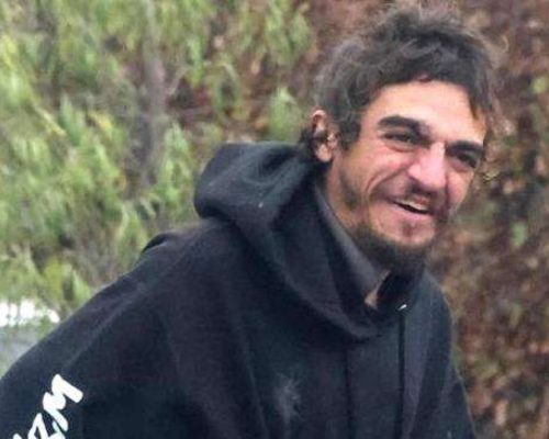 EX-ASTRO MIRIM É FLAGRADEADO VAGANDO PELAS RUAS DE LOS ANGELES (Veja o vídeo!)